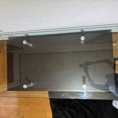 オシャレなガラス天板　ローテーブルの画像