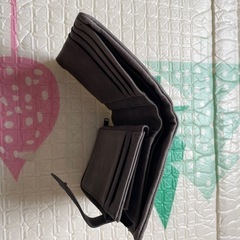 最終値下げ　プレゼント用財布の画像