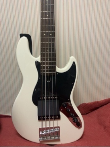 sire エレキベース　v3 5弦ベース