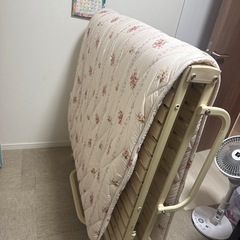 ☆美品☆アテックス おりたたみベッドの画像