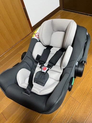 取引中【美品】アップリカ チャイルドシート エアキャリー AB