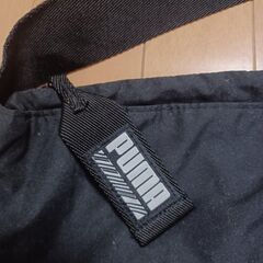 新品未使用　PUMA　ショルダーバッグ　黒の画像
