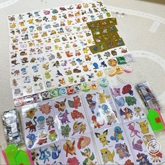 ポケモンパンシール120枚くらいと他ポケモンシール