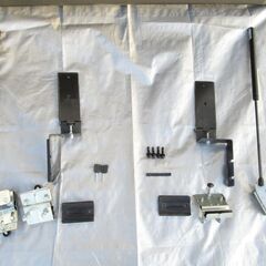 トヨタGUN125ハイラックス純正オプション TRD製ハードタイプトノカバー + AEROKLASダンパー エアロクラスの画像