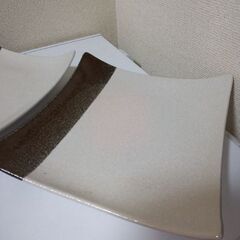 未使用×２枚　たち吉　角皿　四方皿　四隅反り返り　貫入　25㎝　高さ3～5㎝の画像