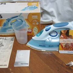 フィリップス PHILIPS スチームアイロン GC3126 E...