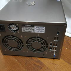 NetShelter 630 660 QNAP TS-659 Pro Ⅱ NAS 6ベイ ネットワークストレージ 本体のみ （HDDなし） 通電確認済みの画像