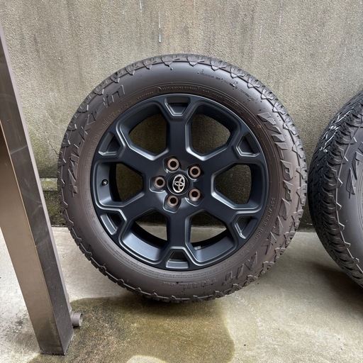 RAV4 オフパケ 純正タイヤホイール4本(ナット付)