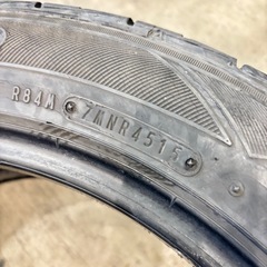 215/50/17 タイヤの画像