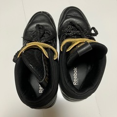 Reebok 23.5cm ハイカットスニーカーの画像
