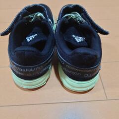 アディダス シューズ 21cm 着用1回のみの画像