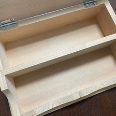 木製アクセサリーケースの画像