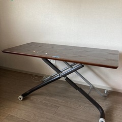 昇降テーブル