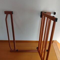 ベビーフェンス（とびら木製ゲート）の画像