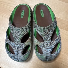 KEEN サンダル 23cm 迷彩のような柄