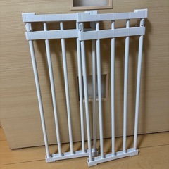 ニトリ　突っ張り棚