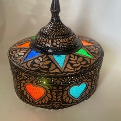 銅製 ランプシェード 希少品 アジアン エスニック ネパールカレー屋さんにある様なランプ ステンドグラス風 ランプシェード 中古品  の画像