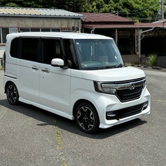 ホンダ N-BOX ホワイト 5ドアJF3