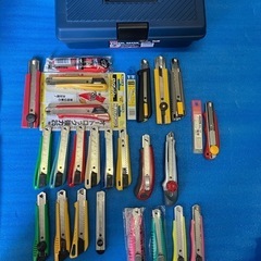 未使用に近い工具ボックスとカッターまとめ