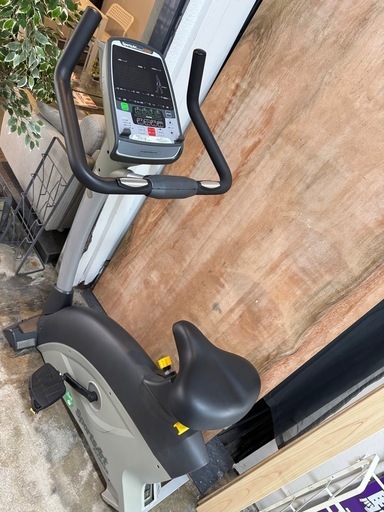 本格エアロバイク