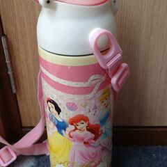 キッズ　ディズニー　水筒
