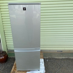 No.826冷蔵庫167ℓシャープ2013年
の画像