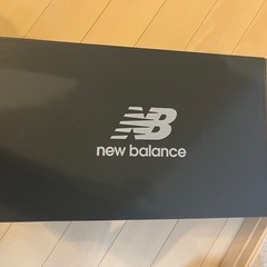 ニューバランス　靴箱　新品　27.0cmの画像