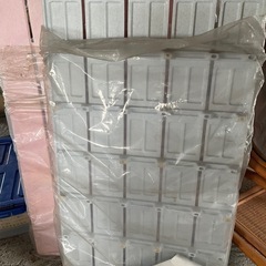 すのこ　プラスチックすのこ  新品未使用 1枚100円の画像