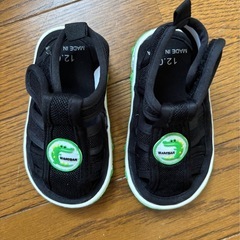 ベビーサンダル・新品　12cm