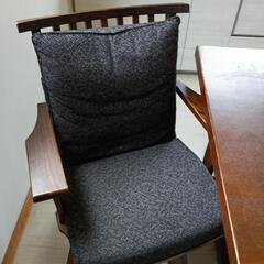 高級ダイニングテーブルセットの画像