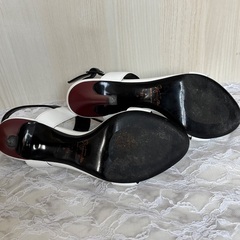  銀座Kanematsuサンダル白(23.5cm)＊正規店購入の画像