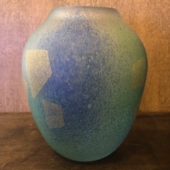 手吹金彩ガラス花瓶の画像