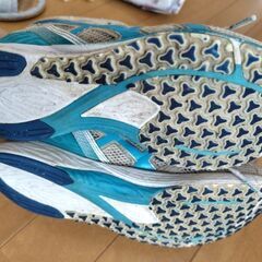 アシックス　23,5センチの画像
