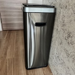 EKO電動ゴミ箱の画像