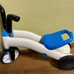 chillafish チラフィッシュ バランスバイク 室内三輪車...