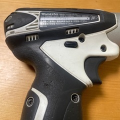 マキタ充電式インパクトドライバーの画像