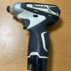マキタ充電式インパクトドライバーの画像