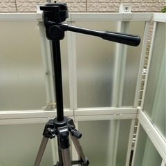 ①三脚　カメラの画像