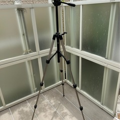 ①三脚　カメラの画像
