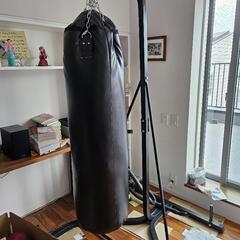 Fighting Road サンドバッグとスタンド