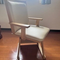ダイニング　椅子　回転しますの画像