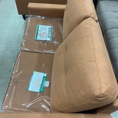 ★950 (新品同様のソファーお探しの方必見)　グリフィン2P　茶　【リサイクルマート鹿児島宇宿店】の画像