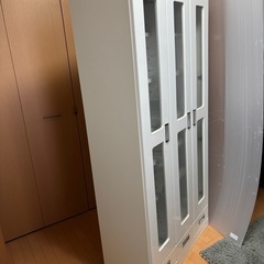 収納棚の画像