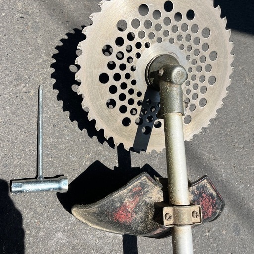 ☆現状品☆RYOBI 刈り払い機　