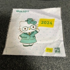 新品＆非売品！　眼鏡市場ハローキティ メガネ拭き