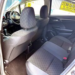 ⭐２５年式★ホンダフィット⭐１３G　Fパッケージ★２年車検・２年保証付き！下取り可能♪の画像
