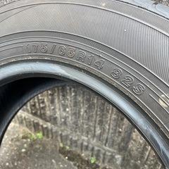 ※最終値下げ※ 　ヨコハマ　ブルーアース　バリ溝　8部山　175/65R14 　2本セット　の画像