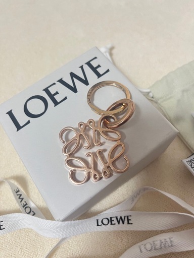 LOEWE アナグラム ローズゴールド キーリング