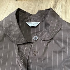薄手のジャケットの画像
