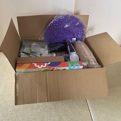 新品グッズ　色々詰め合わせ　ダンボール一箱分セットの画像